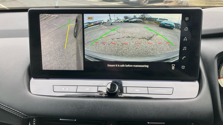 Nissan Qashqai 1.3 DiG-T MH N-Connecta 5dr Petrol Hatchback